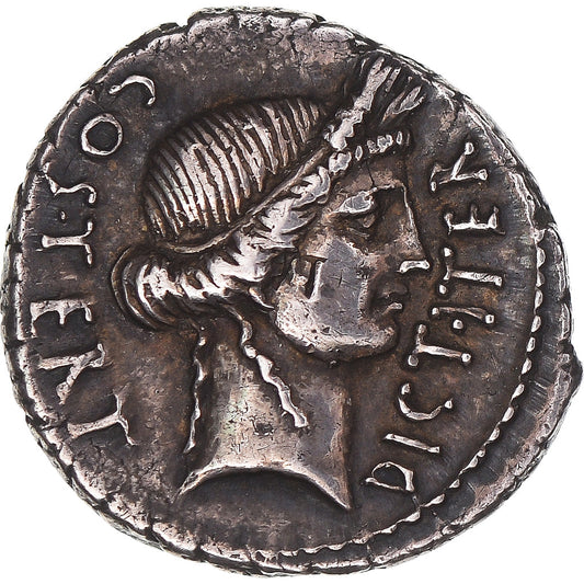 Giulio Cesare, 
  
  Denario, 
  
  46 a.C